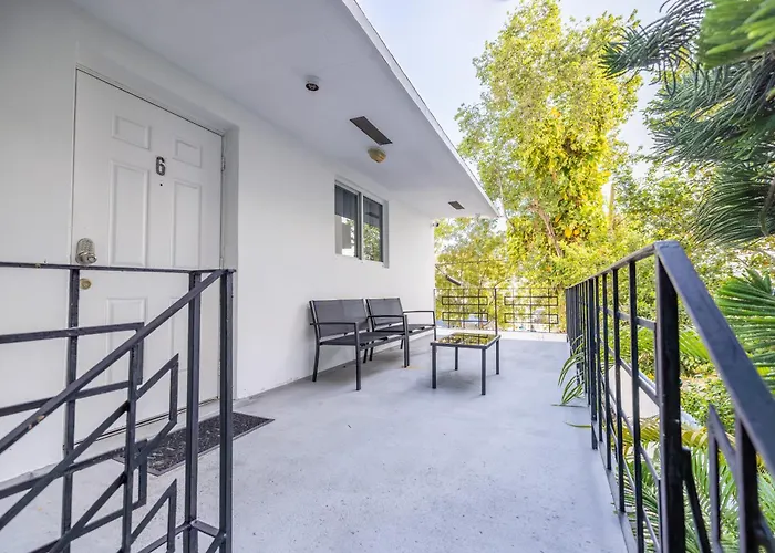 Perfect Miami Retreat City Skyline & Garden