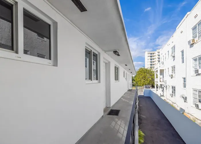 Perfect Miami Retreat City Skyline & Garden
