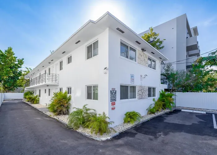 Perfect Miami Retreat City Skyline & Garden
